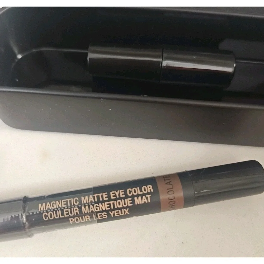 NUDESTIX‎ Magnetic Matte Eye Colour Color Pencil Shadow Milk Chocolate Brown New